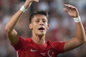 开云官网-鼻青脸肿土耳其世界排名27+首发身价2亿，却遭西班牙6球暴打