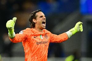 罗马诺：索默今夏离开国米可能性很大，加拉塔萨雷对其有意